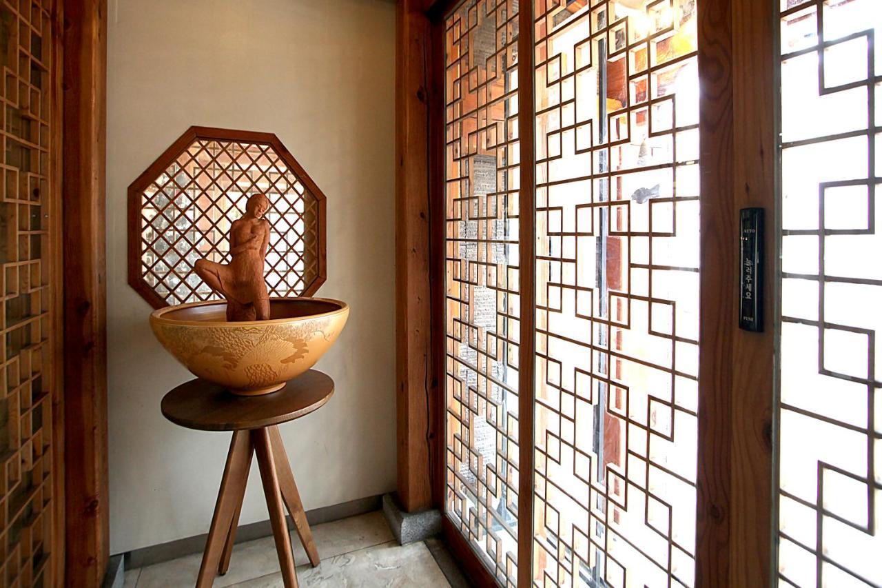 Jeonju Hanok Taejogung Hotel Exterior foto