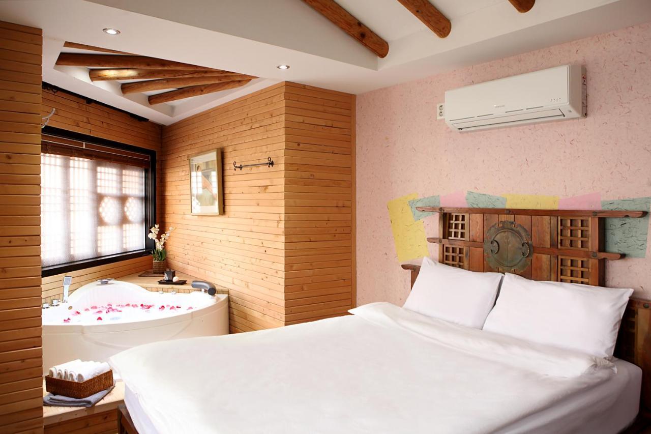 Jeonju Hanok Taejogung Hotel Zimmer foto
