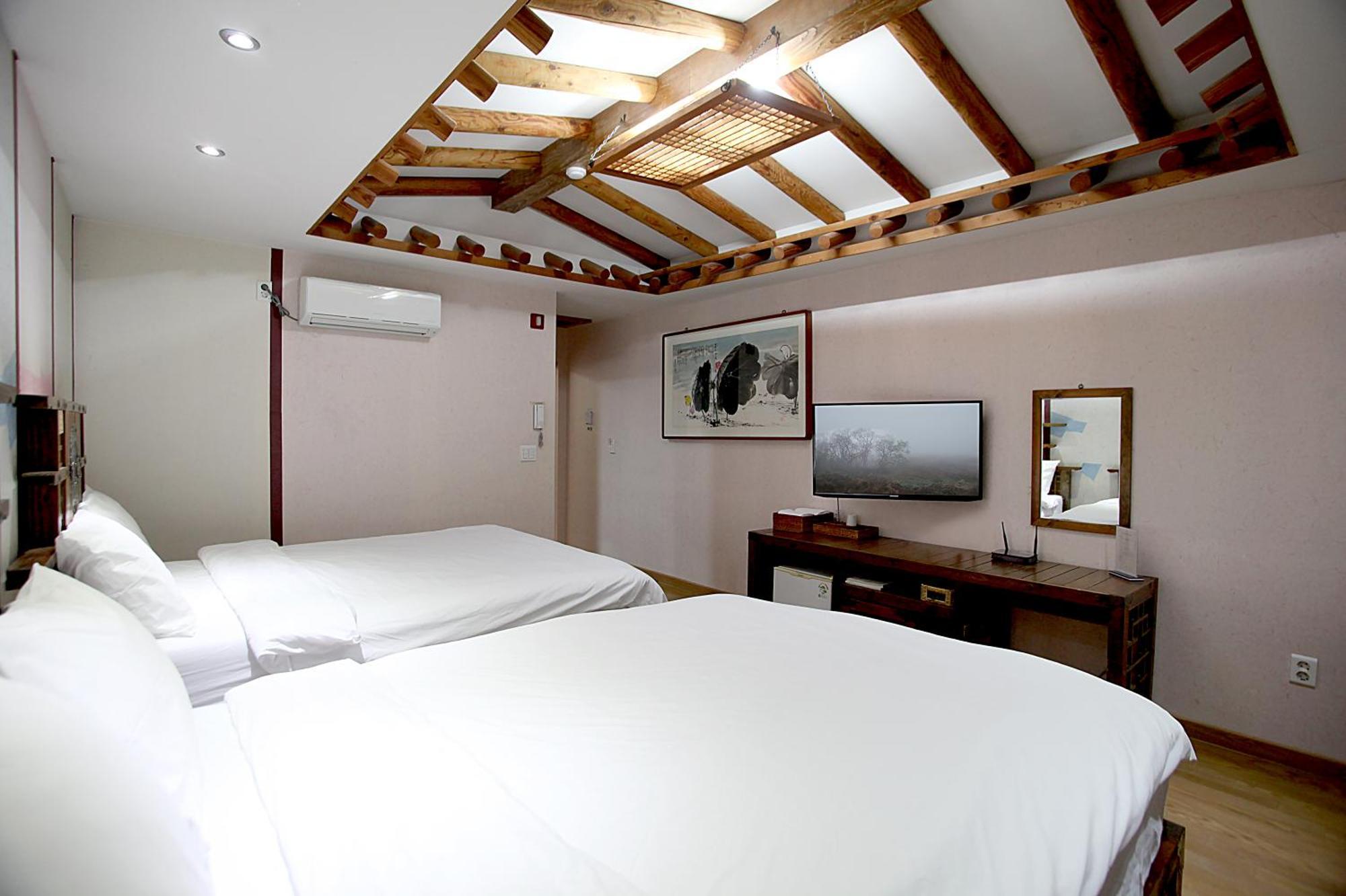 Jeonju Hanok Taejogung Hotel Zimmer foto