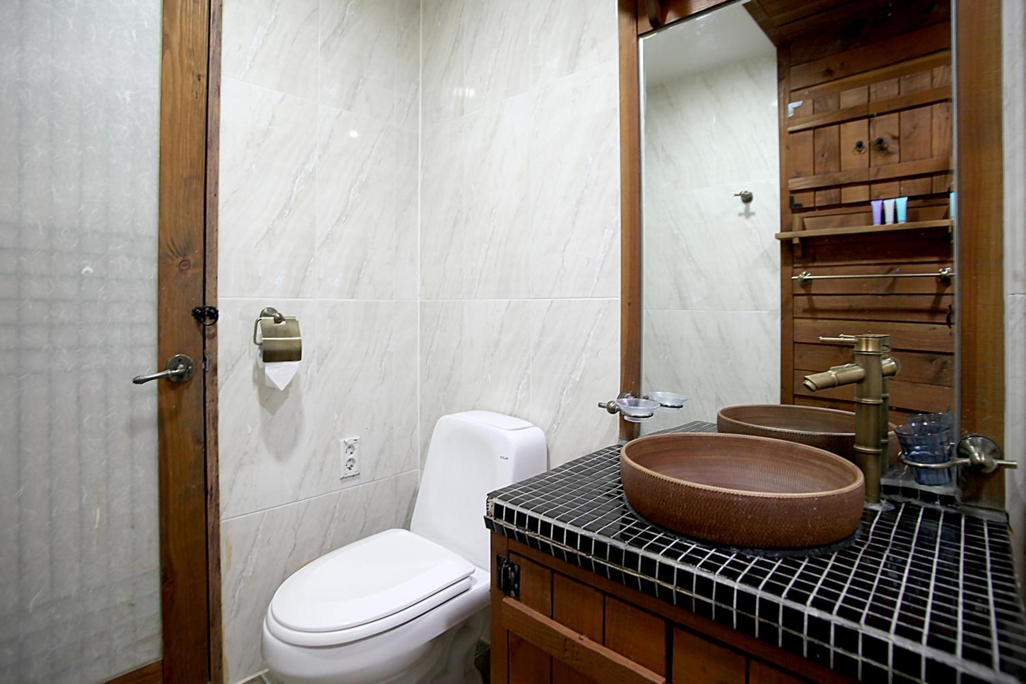 Jeonju Hanok Taejogung Hotel Zimmer foto